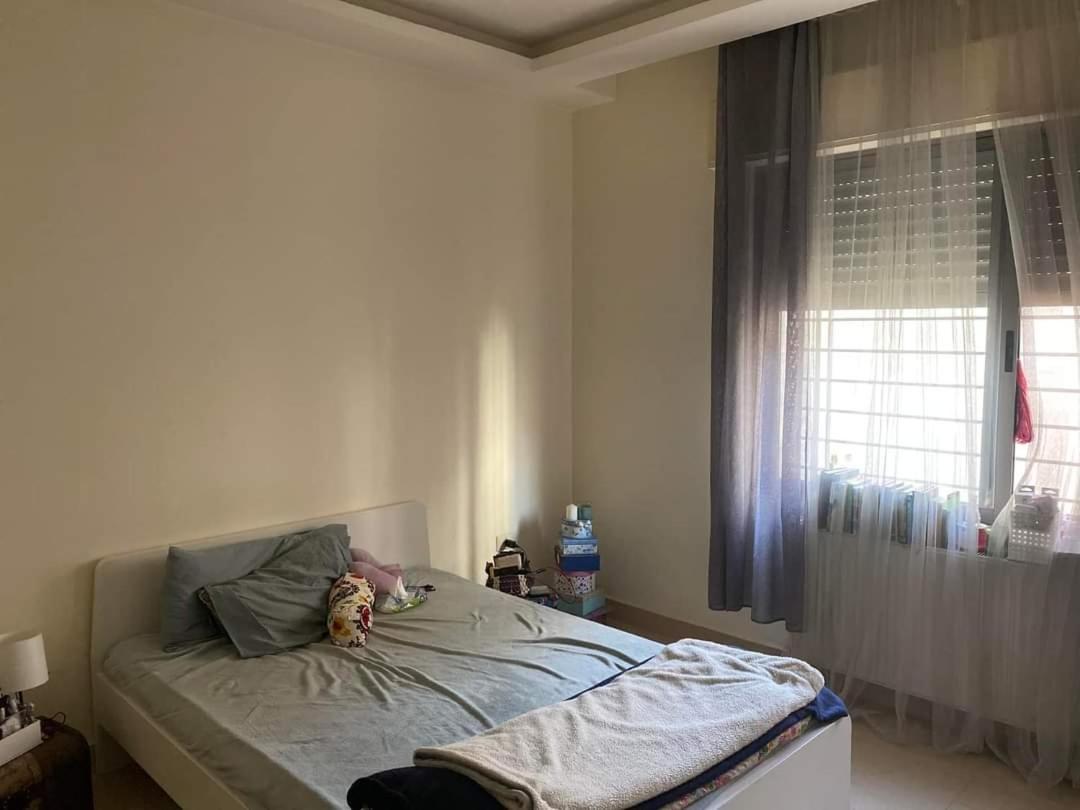 Famous House Apartment Ирбид Екстериор снимка